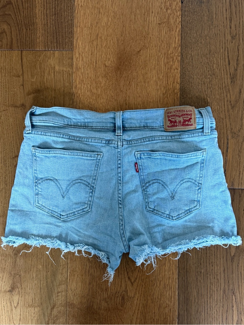 Levi's Light Blue Denim‎ Frayed Hem Women's Shorts